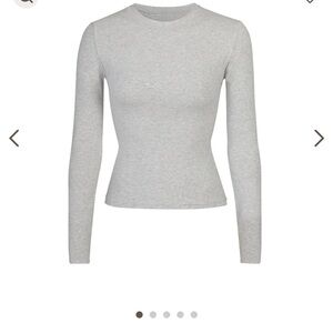 SKIMS Cotton Jersey LONG SLEEVE T-SHIRT in light heather grey XXS